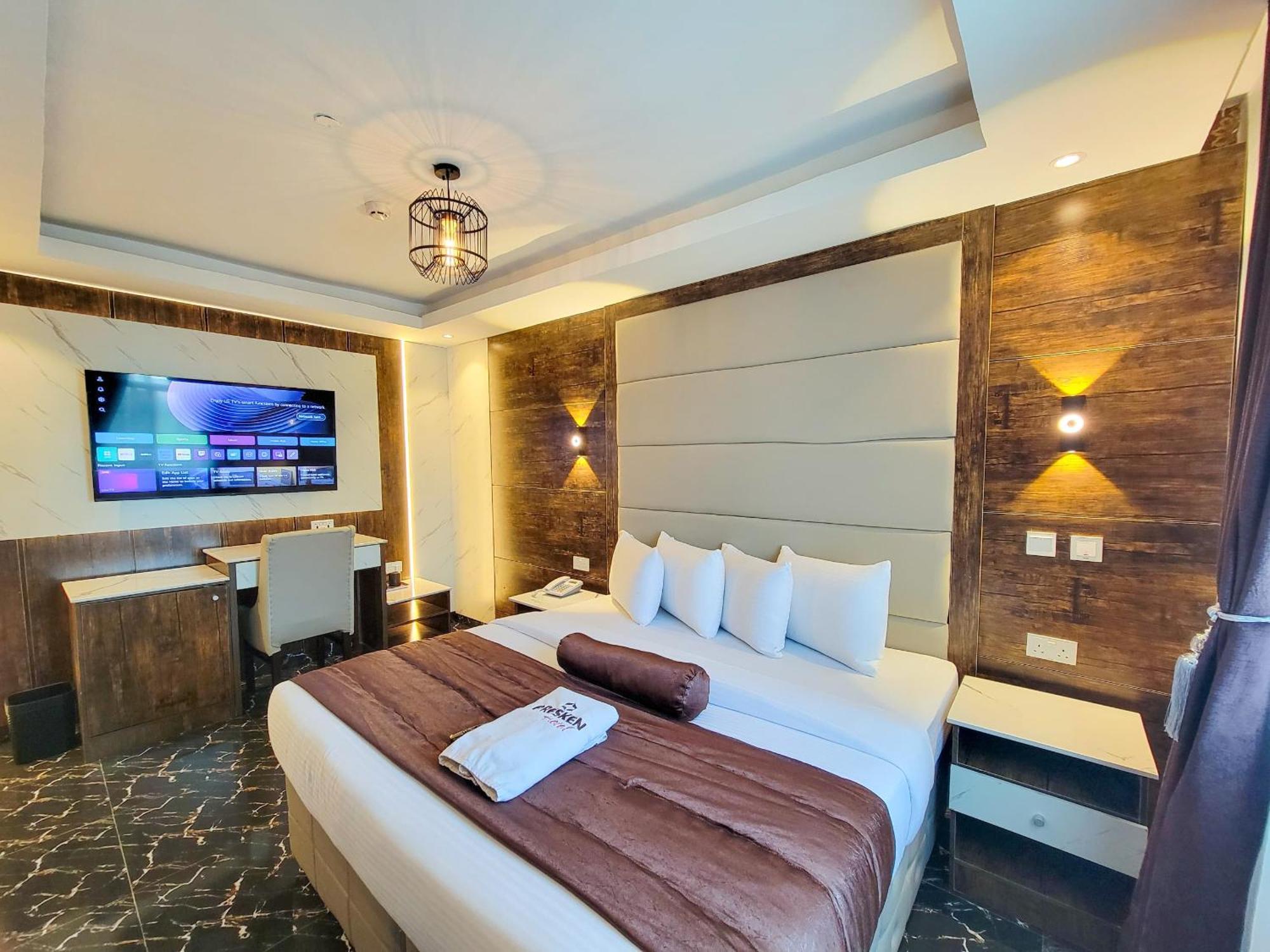 Presken K-One Hotell Ikeja Exteriör bild
